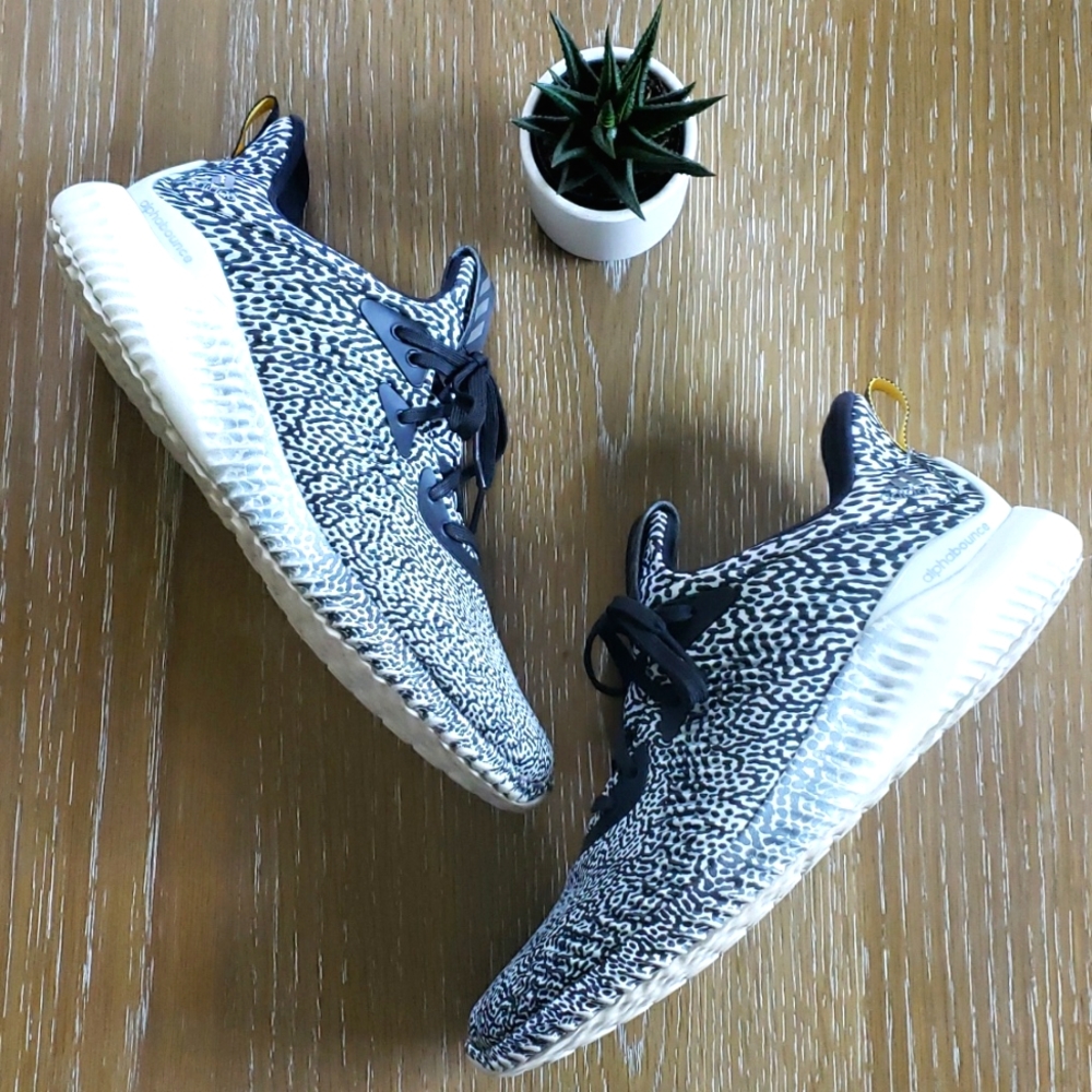 🌸Adidas Alphabounce Shoes